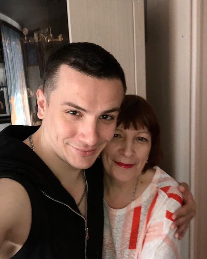 Юрий Николаенко с мамой