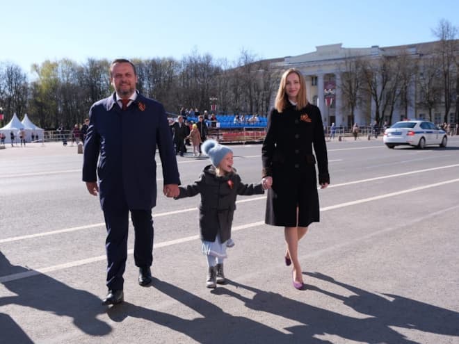 Губернатор Новгородской области Андрей Никитин с семьей