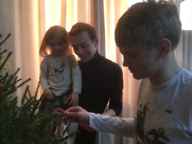 Евгений Кулаков с детьми