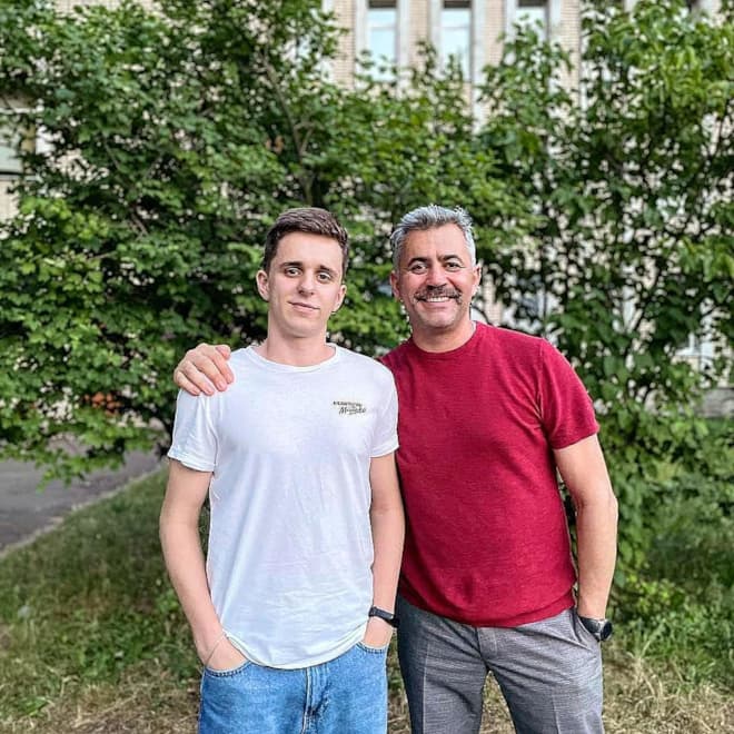 Андрей Карако с сыном
