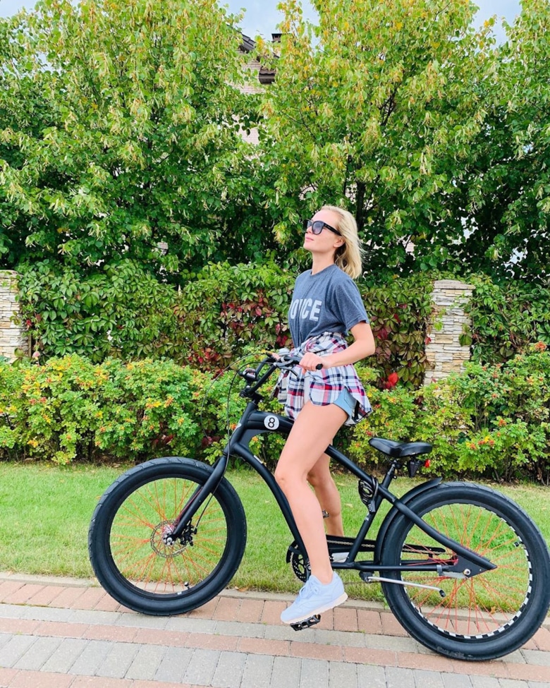 Как выглядит Полина Гагарина в обычной жизни - 5 фон