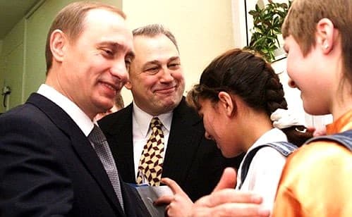 10 фактов о Владимире Путине - 2 фон