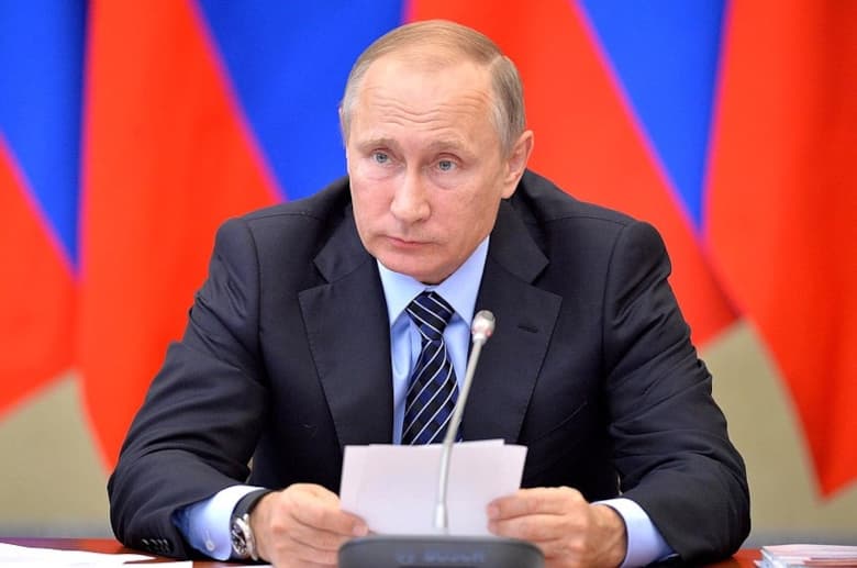 10 фактов о Владимире Путине - 5 фон