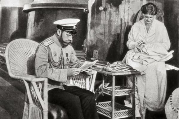 Семья Николая II: император и его жена Александра Фёдоровна