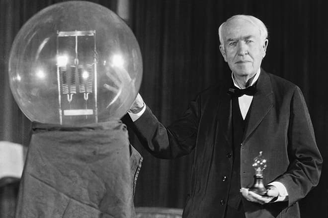 Томас Эдисон и электрическая лампочка