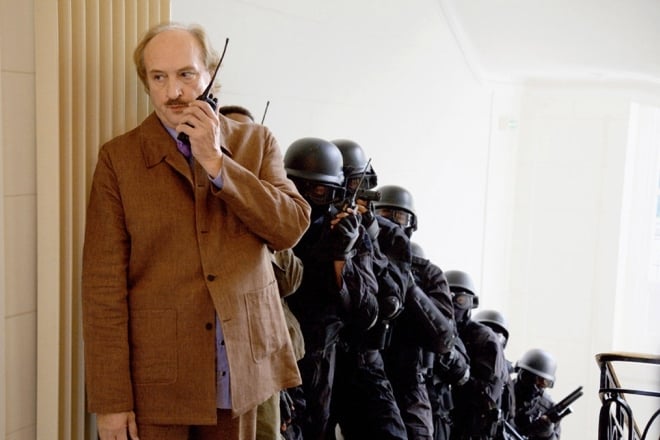 Фильм «Такси»: актер Бернар Фарси в роли комиссара Жибера Фильм «Такси»: актер Бернар Фарси в роли комиссара Жибера