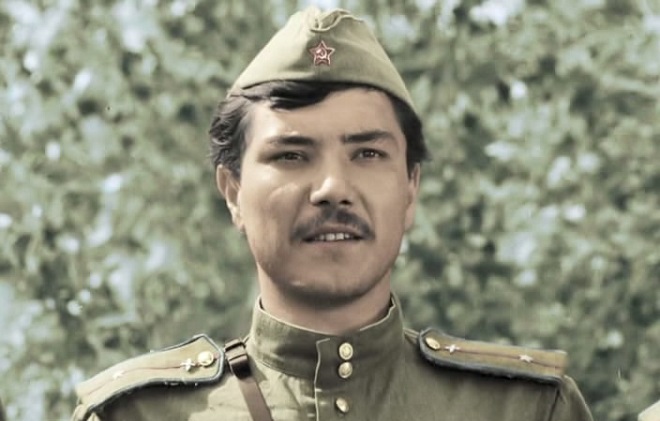 Фильм «В бой идут одни "старики"»: актер Рустам Сагдуллаев в роли лейтенанта Сагдуллаева Фильм «В бой идут одни "старики"»: актер Рустам Сагдуллаев в роли лейтенанта Сагдуллаева