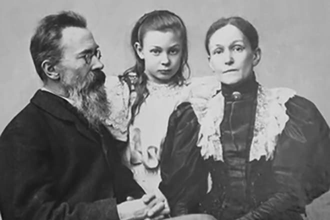 Николай Римский-Корсаков с семьей