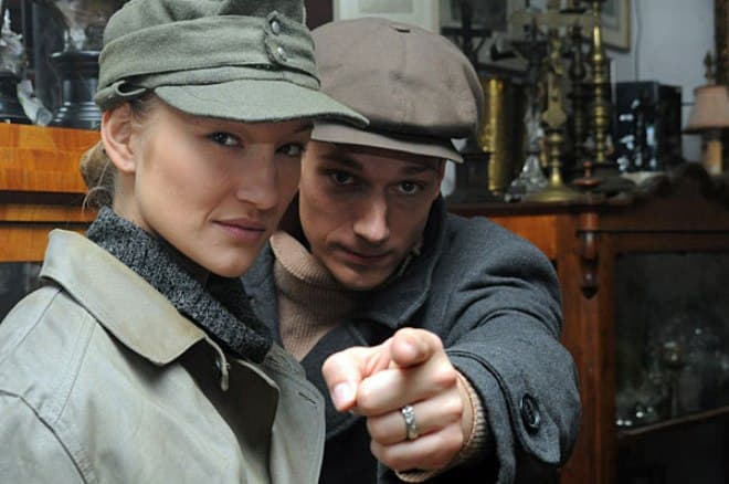 Полина Сидихина и Петар Зекавица на съемках фильма "Контригра"