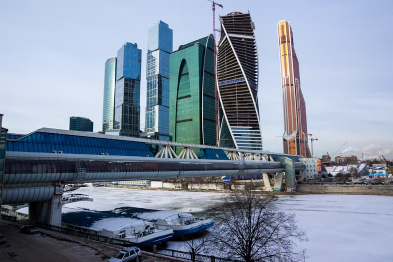 Календарная зима в Центральной России начинается с высоких сугробов