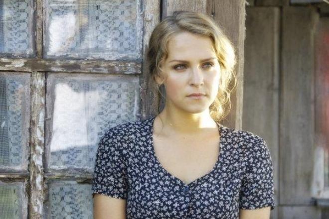 Елена Дудина в фильме «Вчера закончилась война» Елена Дудина в фильме «Вчера закончилась война»