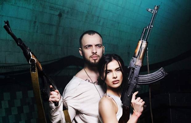 Елена Темникова и рэпер ST - клип "Сумасшедший русский" Елена Темникова и рэпер ST - клип "Сумасшедший русский"