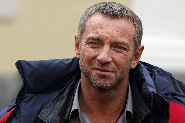 Сериал «Штрафник»: актер Максим Дрозд в роли Горелого Сериал «Штрафник»: актер Максим Дрозд в роли Горелого