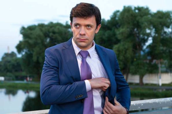 Сериал «Я все помню»: актер Артем Осипов в роли Александра Назарова Сериал «Я все помню»: актер Артем Осипов в роли Александра Назарова