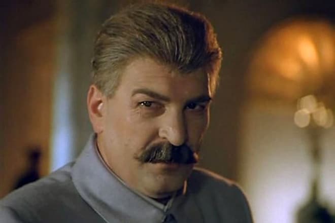 Алексей Петренко в роли Сталина