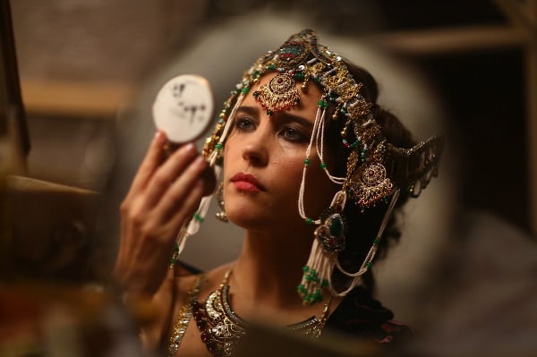 Сериал «Мата Хари»: актриса Ваина Джоканте в роли Мата Хари Сериал «Мата Хари»: актриса Ваина Джоканте в роли Мата Хари