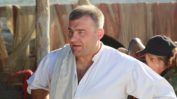 Сериал «Мурка»: актёр Михаил Пореченков в роли Колыванова Сериал «Мурка»: актёр Михаил Пореченков в роли Колыванова