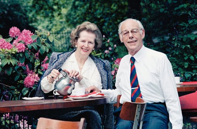 Маргарет Тэтчер с мужем