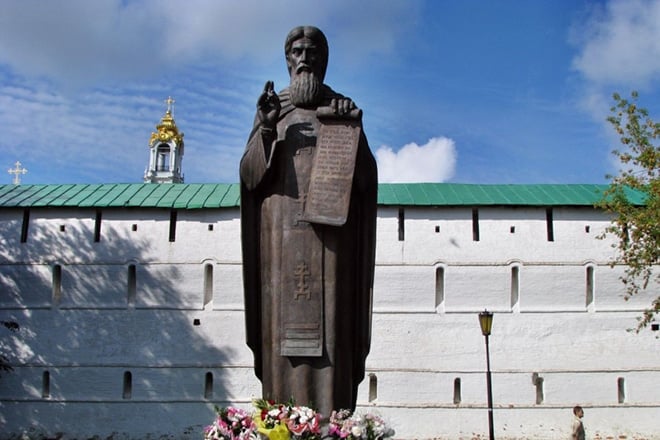 Мощи сергия радонежского в сергиевом посаде фото