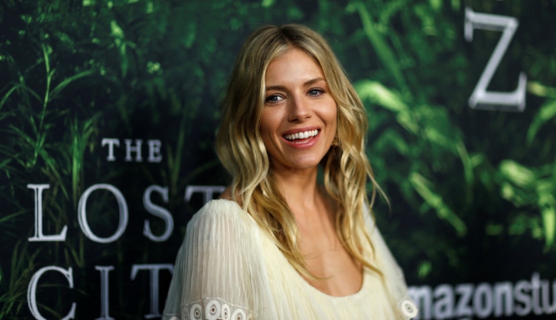 Сиенна Миллер