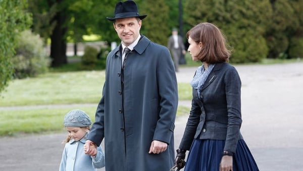 Сериал «Оптимисты»: актёр Владимир Вдовиченков в роли Григория Бирюкова Сериал «Оптимисты»: актёр Владимир Вдовиченков в роли Григория Бирюкова