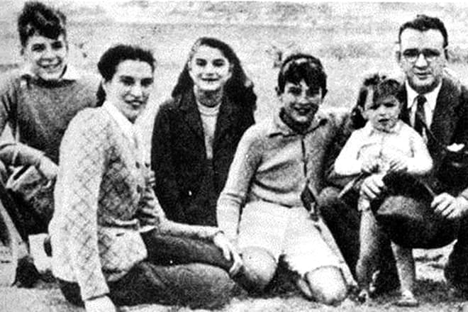 Че Гевара с семьей