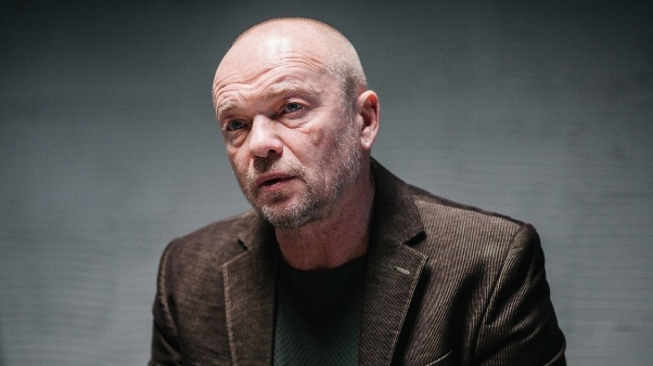 Сериал «Налёт»: актёр Андрей Смоляков в роли Андрея Рыжова Сериал «Налёт»: актёр Андрей Смоляков в роли Андрея Рыжова