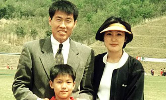 Ли Мин Хо с родителями