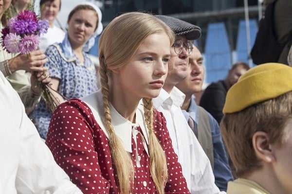 Сериал «Торгсин»: актриса Александра Бортич в роли Лиды Сокольской Сериал «Торгсин»: актриса Александра Бортич в роли Лиды Сокольской