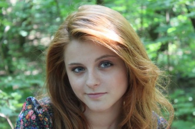 Актриса Ксения Суркова Актриса Ксения Суркова