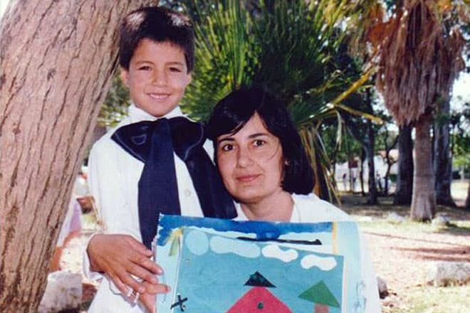 Луис Суарес с мамой