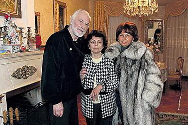 Борис Химичев с женой Галиной и дочерью Еленой