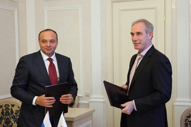 Игорь Юзефович и губернатор Ульяновской области Сергей Морозов