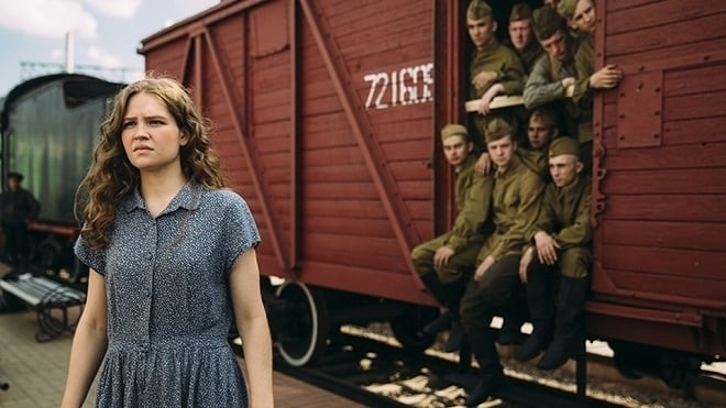 Сериал «Отчий берег»: актриса Арина Жаркова в роли Вари Сериал «Отчий берег»: актриса Арина Жаркова в роли Вари