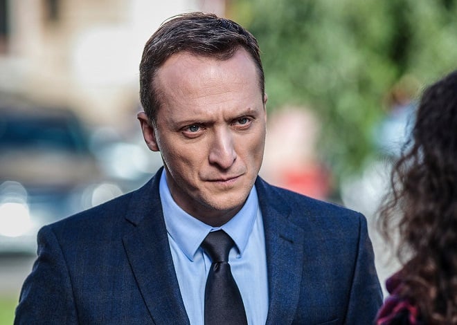 Сериал «Отличница»: актер Владимир Мишуков в роли «Буфета» Сериал «Отличница»: актер Владимир Мишуков в роли «Буфета»