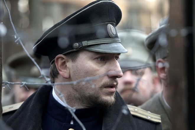 Александр Устюгов в фильме «Солнечный удар» Александр Устюгов в фильме «Солнечный удар»