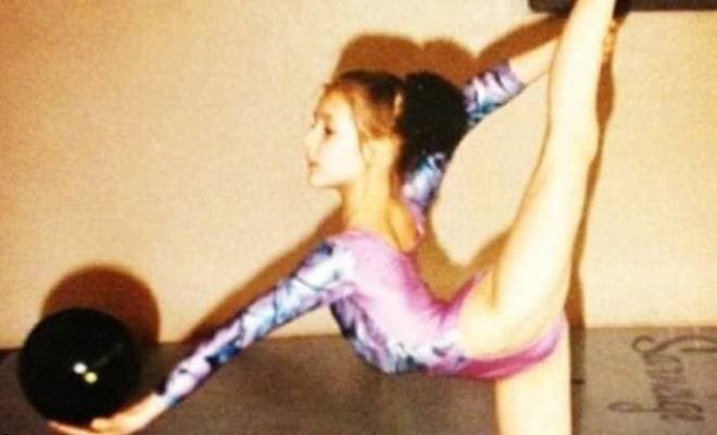 Мария Кожевникова в детские годы на гимнастике