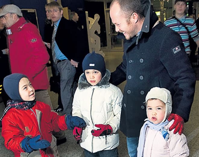Евгений Стычкин с детьми