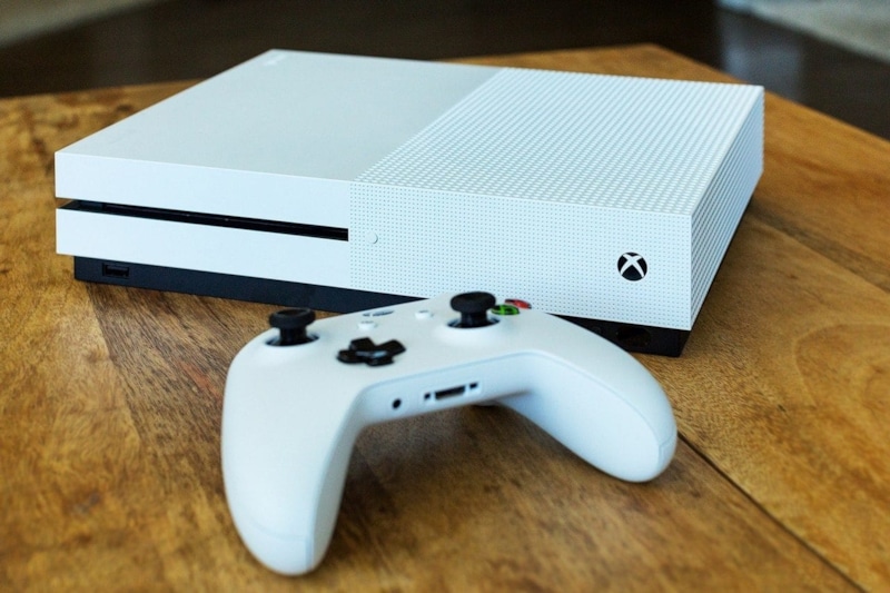 Как посмотреть год выпуска xbox one s