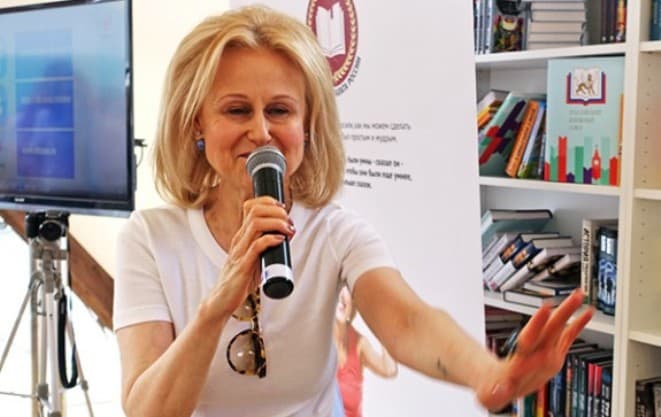 Дарья Донцова на фестивале "Книги России"