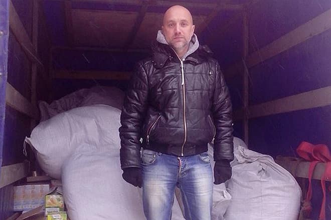 Захар Прилепин доставлял на Донбас гуманитарную помощь
