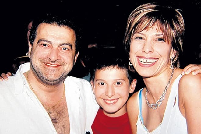 Грант Тохатян и Ирина Даниелян с сыном Аиком