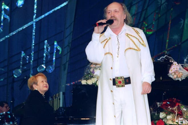 Владимир Мулявин на сцене
