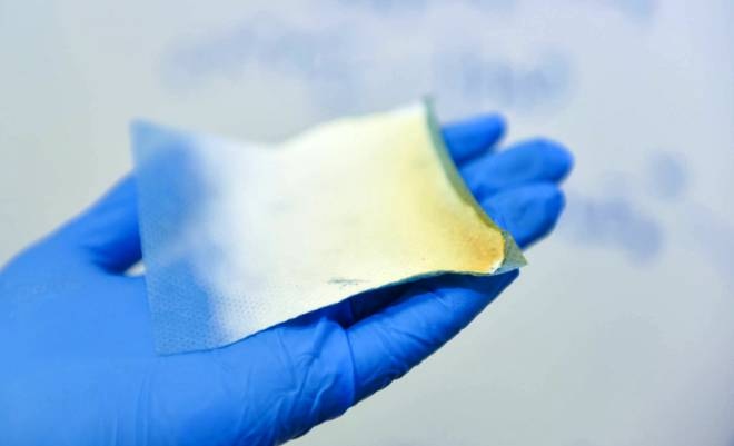 «Живые» бинты