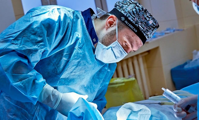 Ученые выяснили, как женщины получают гены рака яичников