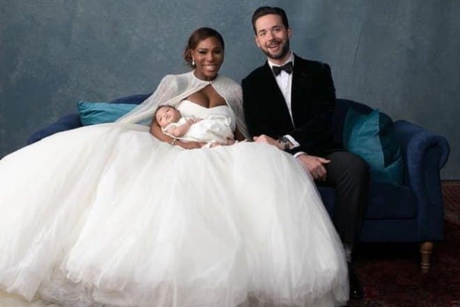 Серена Уильямс с мужем и дочерью