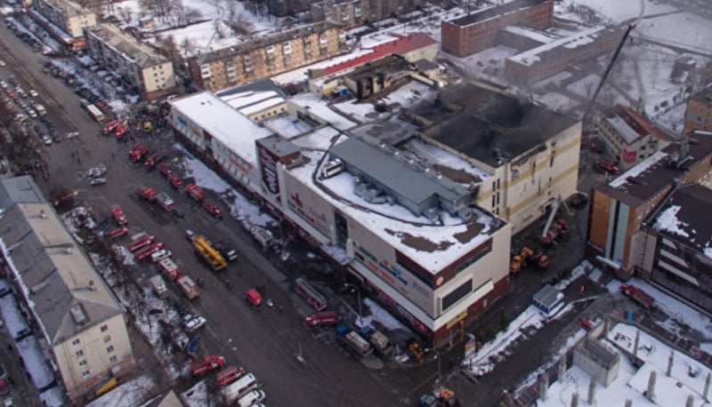 Пожар в торговом центре зимняя вишня фото