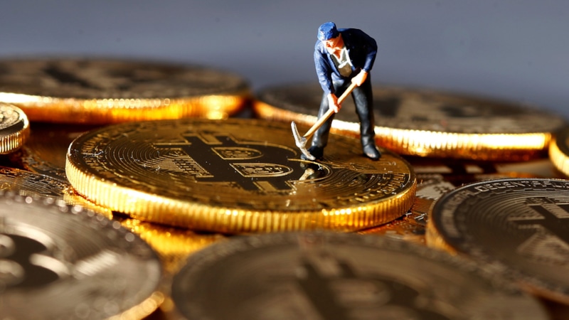 Биткоин падает