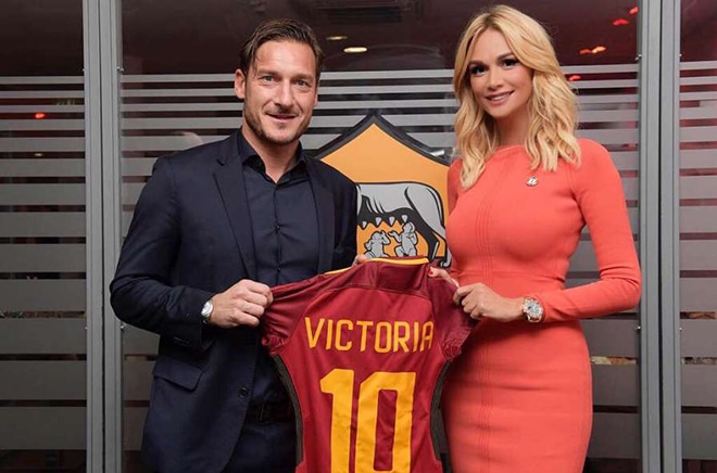 totti футболист 10 номер. Смотреть фото totti футболист 10 номер. Смотреть картинку totti футболист 10 номер. Картинка про totti футболист 10 номер. Фото totti футболист 10 номер