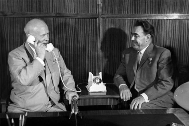 Никита Хрущев и Леонид Брежнев, 1962 год